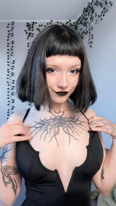 yona_angel